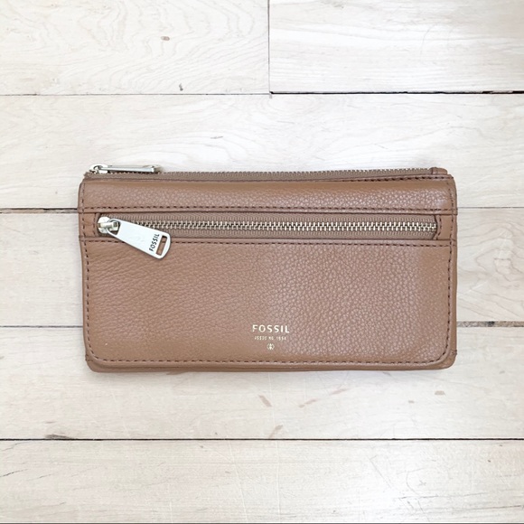 Fossil Handbags - Fossil Brown Leather Wallet